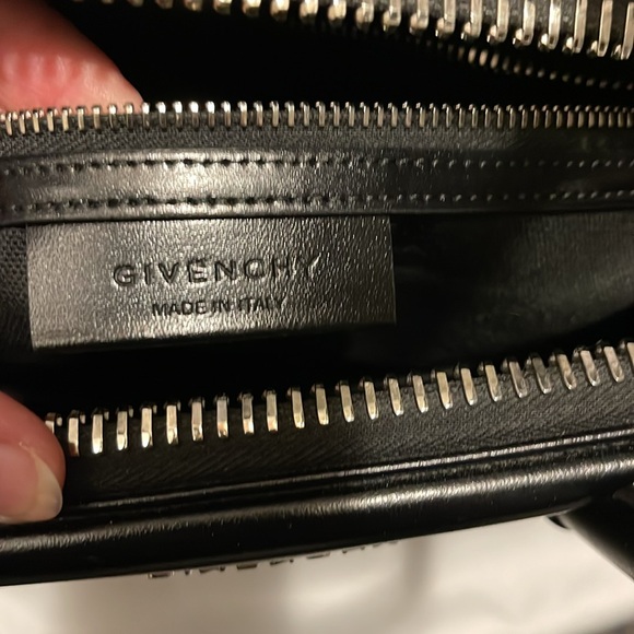 Givenchy Antigona Bag small - Picture 8 of 12